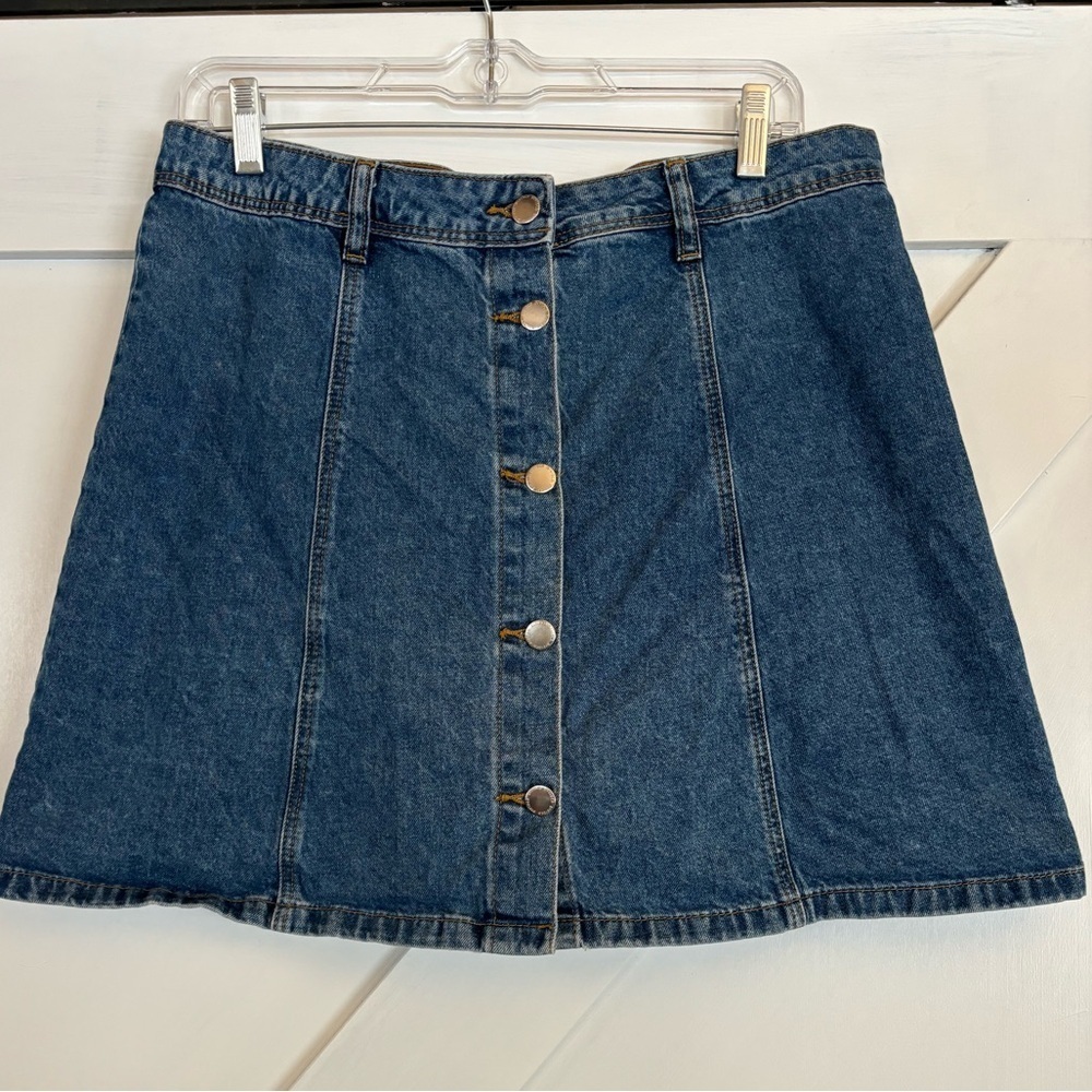 🔸H&M Jean Skirt - Picture 2 of 4